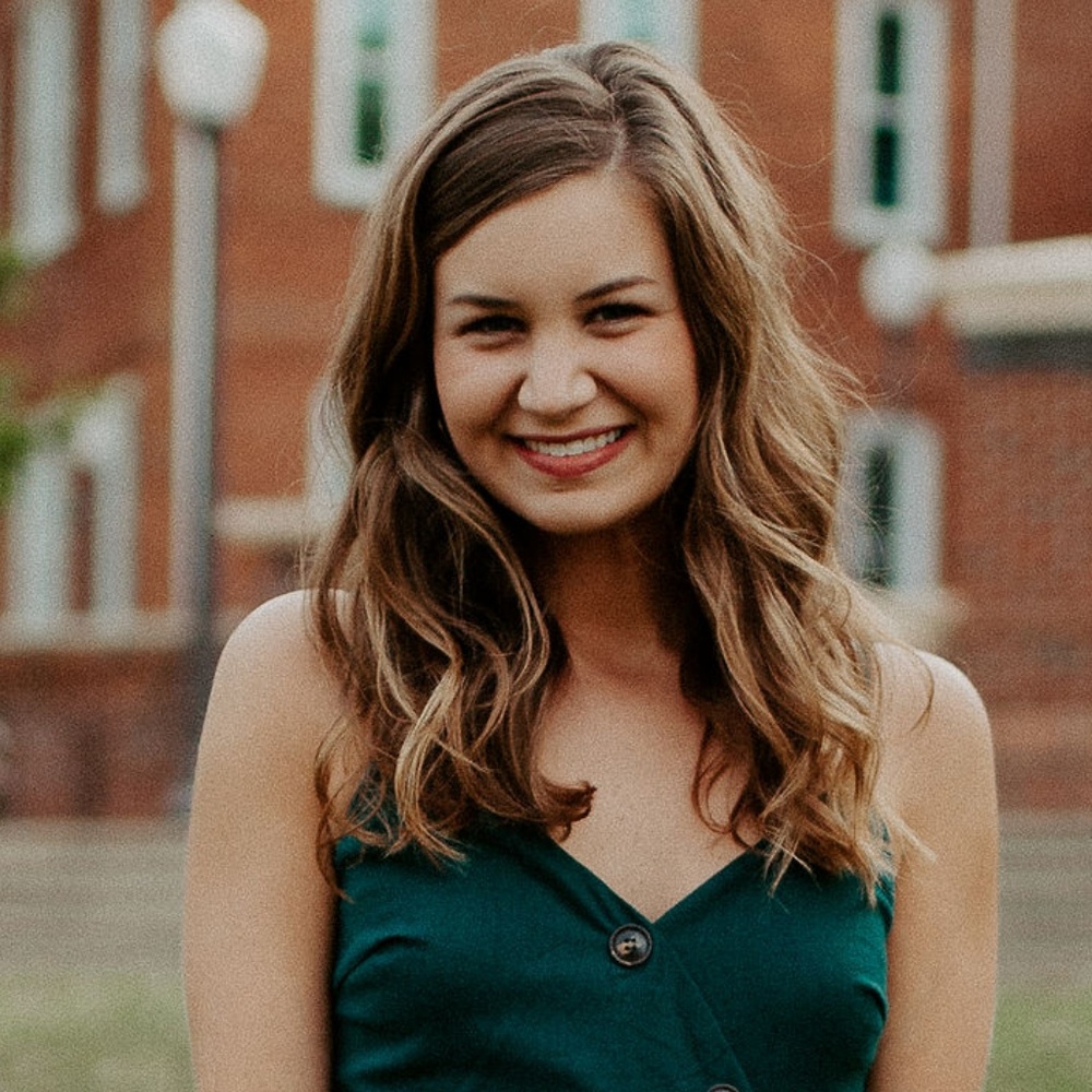 Meet your Posher, Anna claire